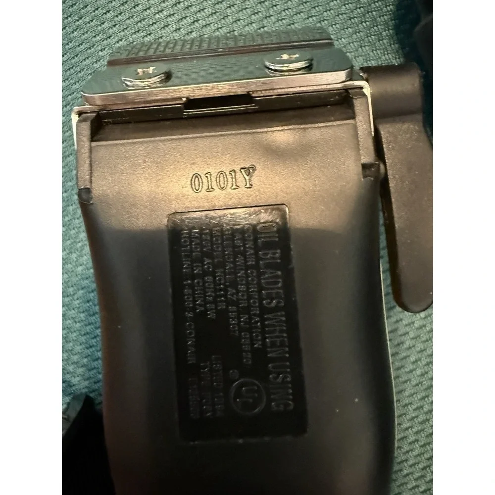 ConAir Electric Hair Clipper Model HC111R With Accessories Adjustable Power